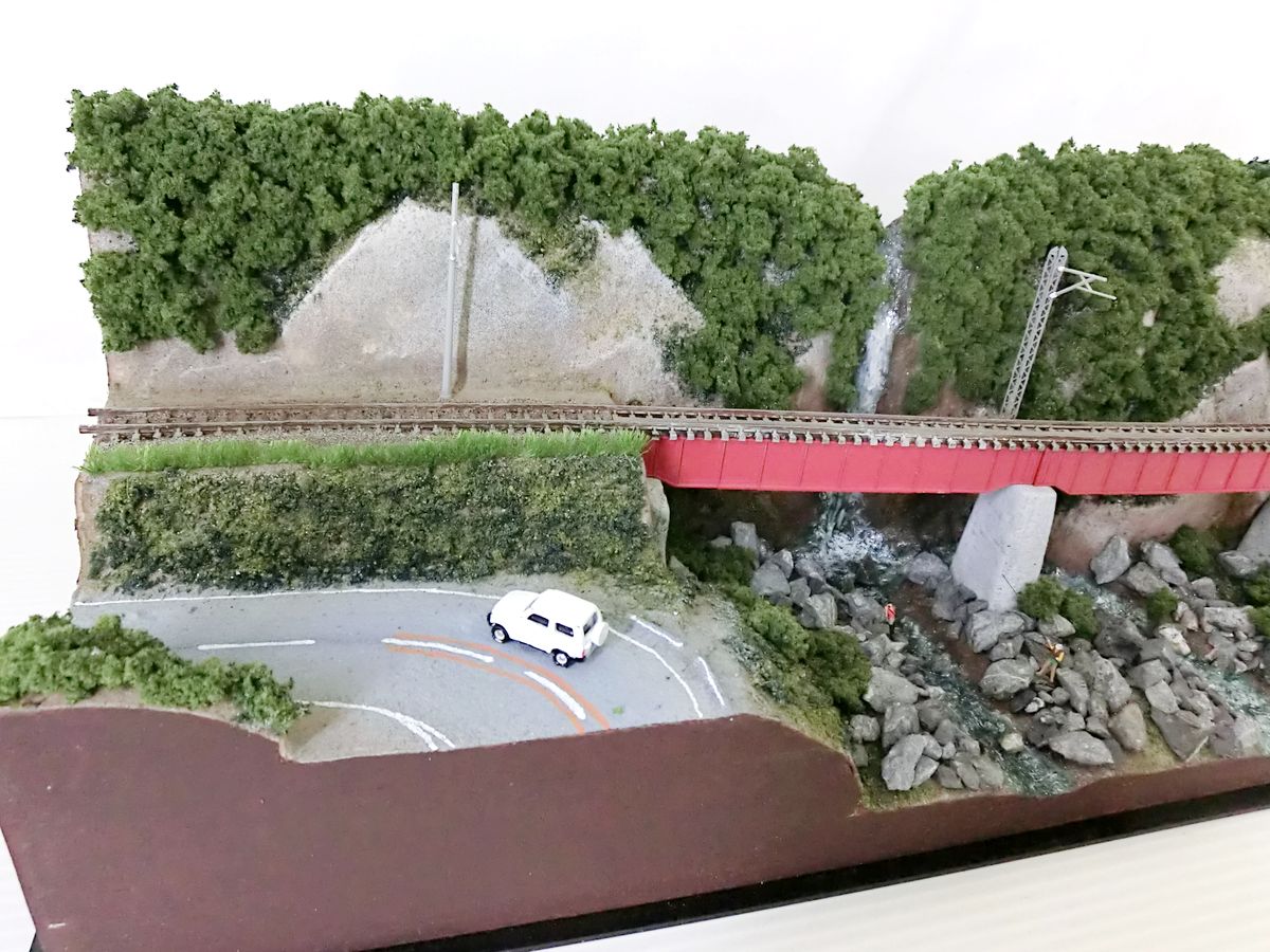 渓流沿いの景色 鉄道ジオラマ展示台 Nゲージ Bトレ 鉄コレ 鉄道模型