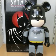 ベアブリック バットマン ANIMAITED 1000% DCコミック75周年を買取ました